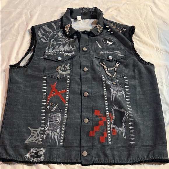 Source Unknown Other - Source Unknown Black Denim Vest with Red Accents